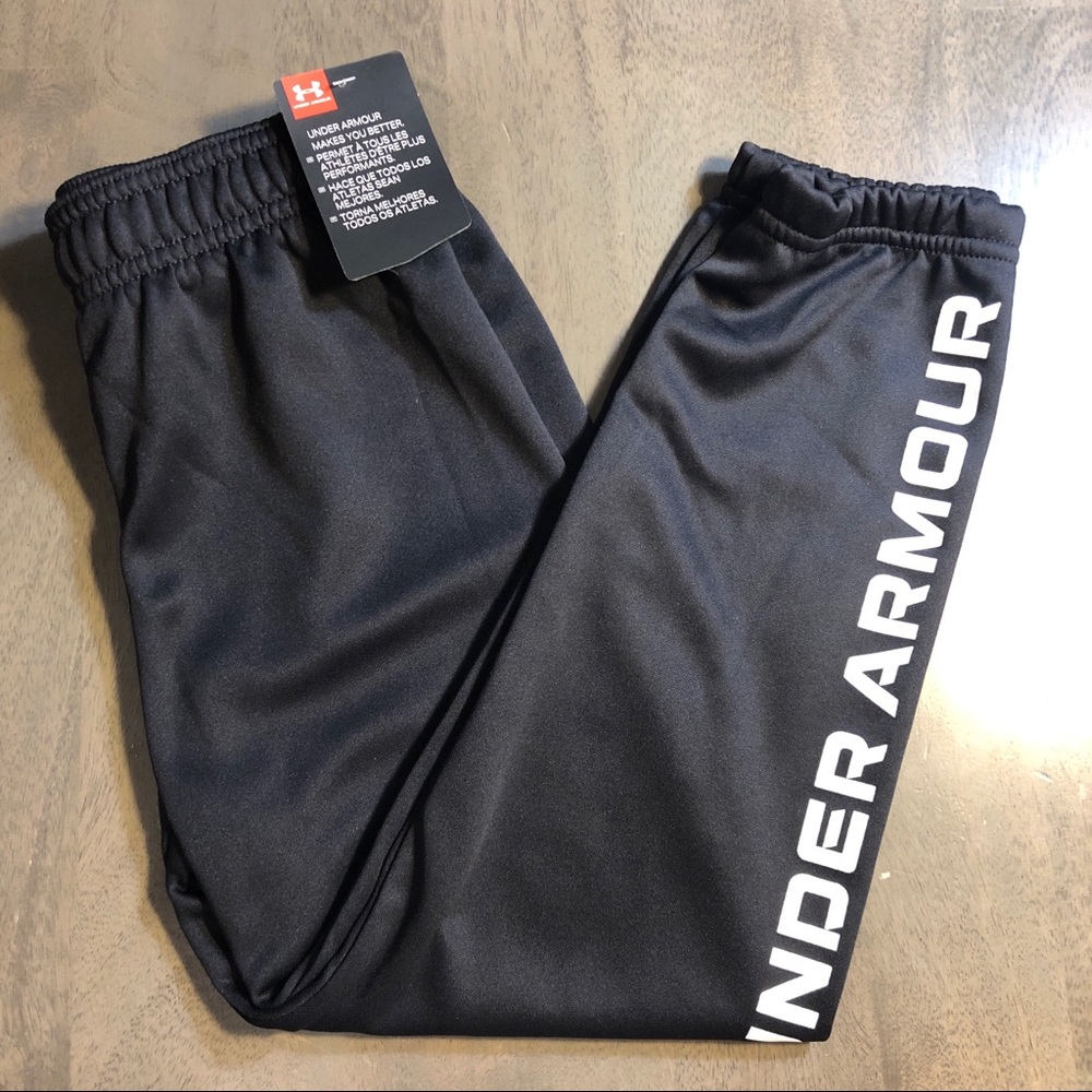 NWT Size 5 Kids/ Youth Under Armour Pants